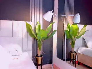 misssnaomi's Live Sex Cam Show