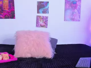 saori-022's Live Sex Cam Show