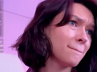 VivianLy's Live Sex Cam Show