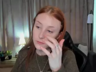 Alicexcute's Live Sex Cam Show