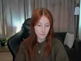 Alicexcute's Live Sex Cam Show