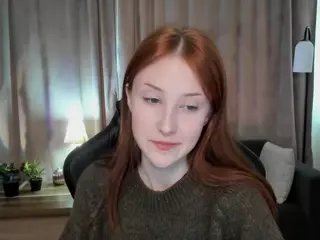 Alicexcute's Live Sex Cam Show