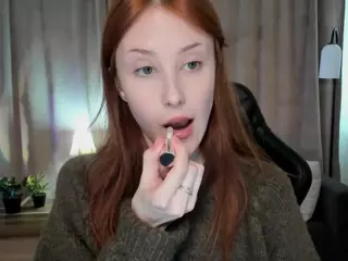 Alicexcute's Live Sex Cam Show