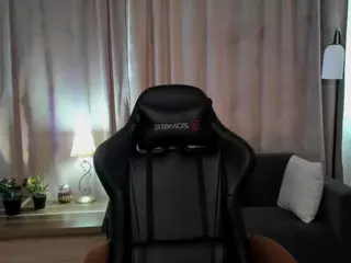 Alicexcute's Live Sex Cam Show