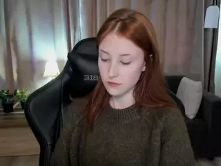 Alicexcute's Live Sex Cam Show