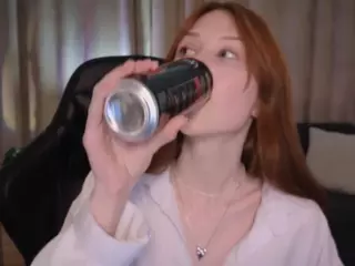 Alicexcute's Live Sex Cam Show