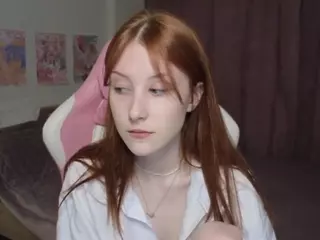 Alicexcute's Live Sex Cam Show