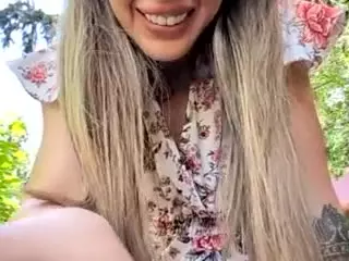 cleosexylittle07's Live Sex Cam Show