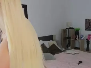 EmilySuon's Live Sex Cam Show