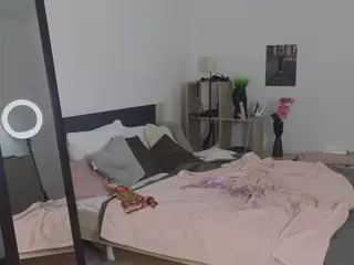 EmilySuon's Live Sex Cam Show