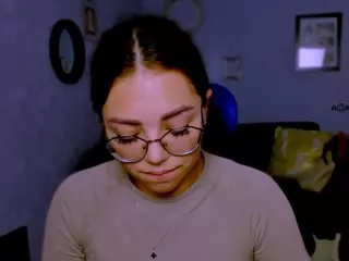 eva-smiiith's Live Sex Cam Show