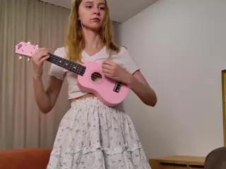 OdelynFurness's Live Sex Cam Show