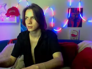 RobertLovxx's Live Sex Cam Show