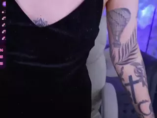 TinaMelt's Live Sex Cam Show