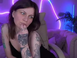 TinaMelt's Live Sex Cam Show