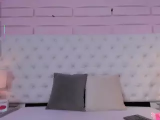 alondra77's Live Sex Cam Show