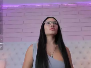alondra77's Live Sex Cam Show