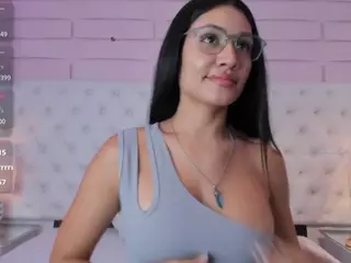 alondra77's Live Sex Cam Show