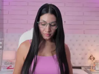 alondra77's Live Sex Cam Show