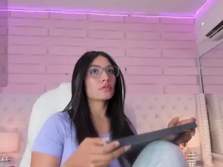 alondra77's Live Sex Cam Show
