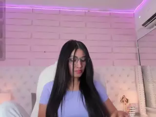 alondra77's Live Sex Cam Show