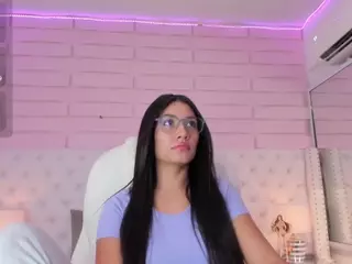alondra77's Live Sex Cam Show