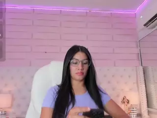 alondra77's Live Sex Cam Show
