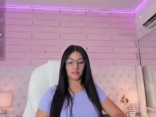alondra77's Live Sex Cam Show