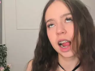 BlissBeames's Live Sex Cam Show