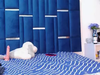 Britany-Fox's Live Sex Cam Show