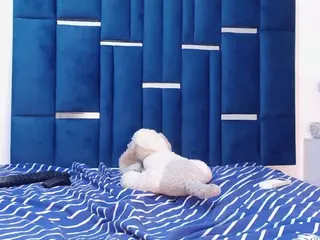Britany-Fox's Live Sex Cam Show