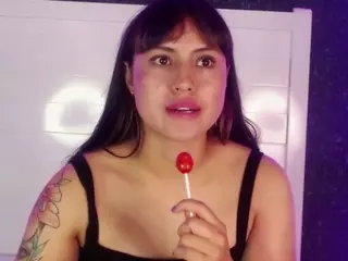 EvaaRoux's Live Sex Cam Show