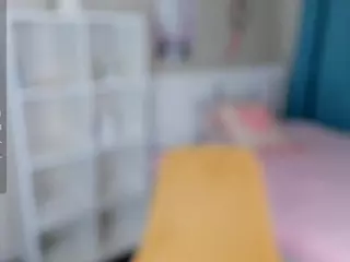 GaynaCowee's Live Sex Cam Show