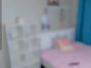 GaynaCowee's Live Sex Cam Show