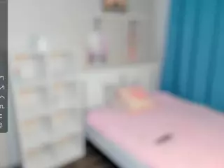 GaynaCowee's Live Sex Cam Show