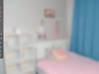 GaynaCowee's Live Sex Cam Show