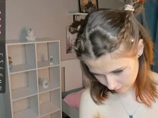 GaynaCowee's Live Sex Cam Show