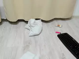 lvmexoxo's Live Sex Cam Show