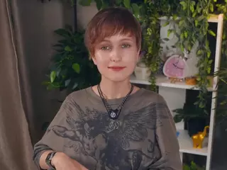 Henrietta's Live Sex Cam Show