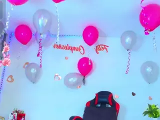 nicolhotx's Live Sex Cam Show