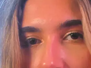 OdelynEvitt's Live Sex Cam Show