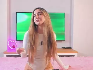 OdelynEvitt's Live Sex Cam Show
