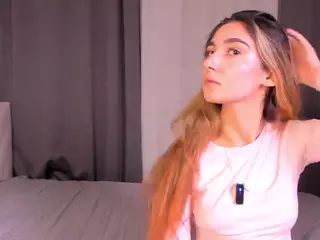 OdelynEvitt's Live Sex Cam Show