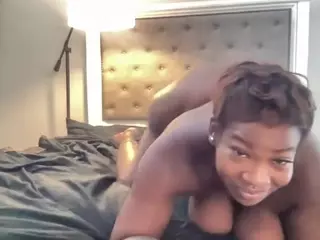 thenaturalbodyhottie's Live Sex Cam Show