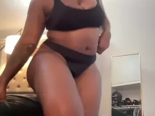 thenaturalbodyhottie's Live Sex Cam Show