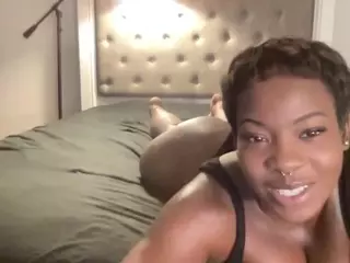 thenaturalbodyhottie's Live Sex Cam Show