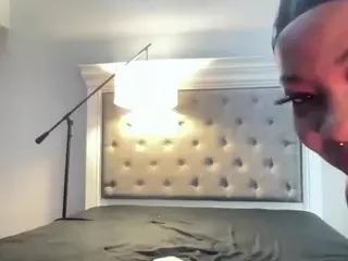 thenaturalbodyhottie's Live Sex Cam Show