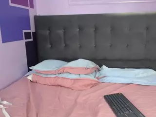 EstrellaDeCarne's Live Sex Cam Show