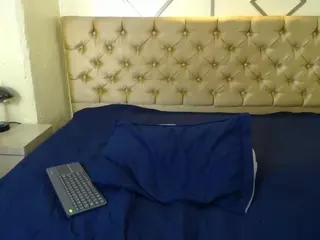 EstrellaDeCarne's Live Sex Cam Show