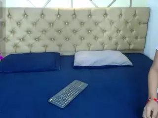 EstrellaDeCarne's Live Sex Cam Show